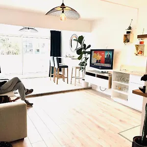  Appartement Le Sud Et Piscine