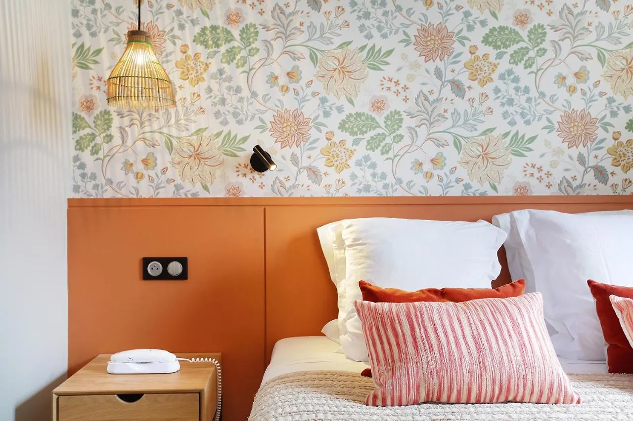 גאסה Hotel De Charme Bello Visto 2*,  צרפת